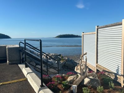 new beach access and side garden 